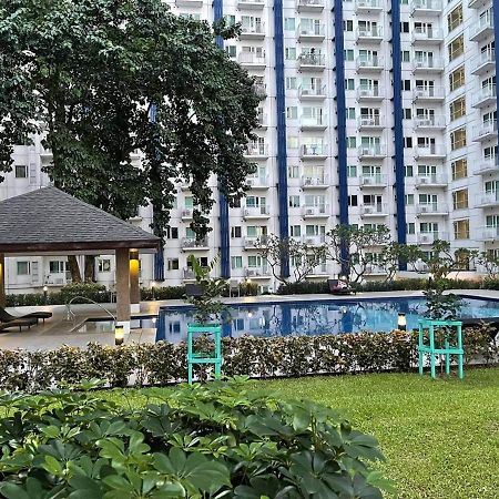Relaxing City View Aparthotel Manila Exterior photo